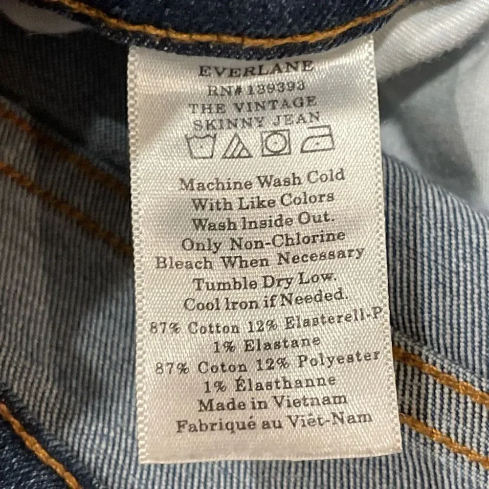 Everlane buttonfly ankle jeans size 24